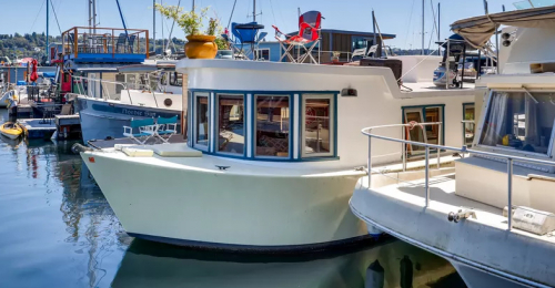 Tiny Houseboat Carrot is 200 Square Feet of Nautical Living