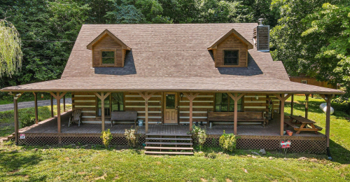 Must See Gorgeous, Secluded Log Cabin on Over 6.5 Acres!