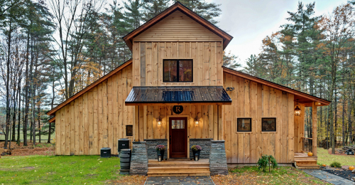 Peek Inside This Amazing Woodstock Farmhouse