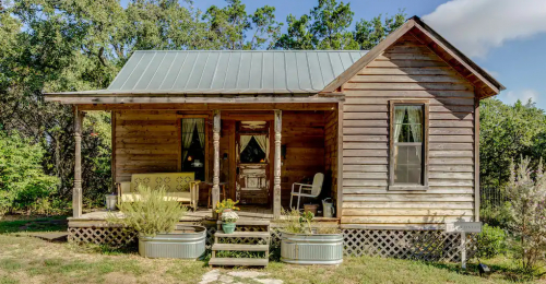 Rustic Tiny Cabin Set on 10 Wooded Acres
