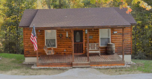 Come Stay at This Hillside Hideaway Cabin in Kentucky