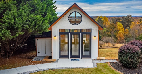 Peaceful Tiny Home With Loft & Views Near Lake Lanier