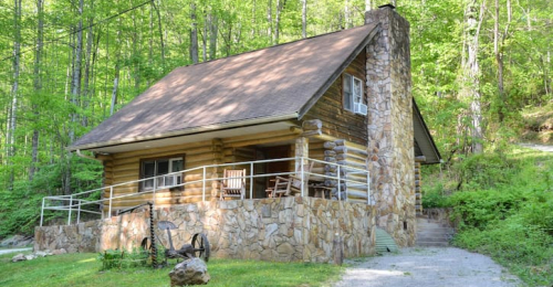 You'll Be Amazed by the Rustic Elegance Inside This Farmhouse Cabin!